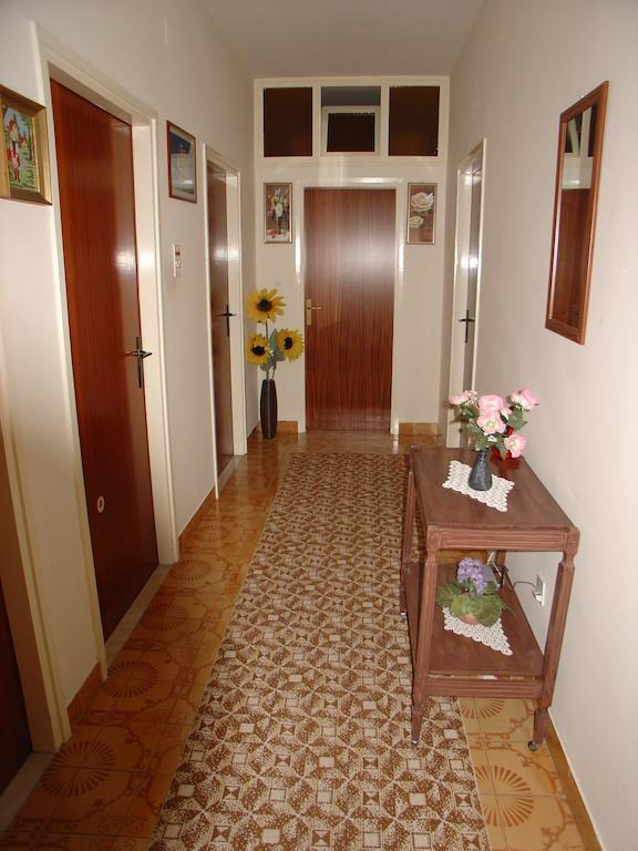 Apartment Tomy Trogir Exterior foto